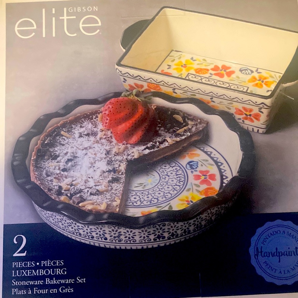 Gibson Elite 2 Piece Stoneware Bakeware Set. New - never opened.